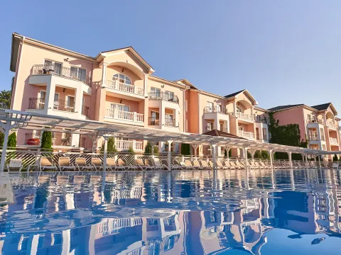 ALEAN FAMILY RIVIERA 4*