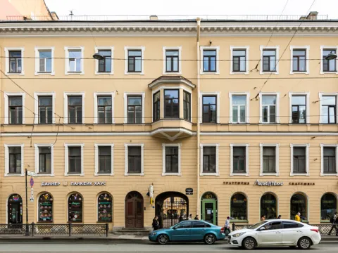 Апартико на Литейном