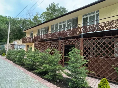 Бирюзовый