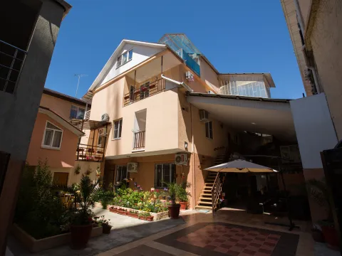 Guest House ST