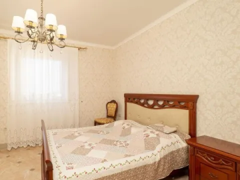 Апартаменты MoreRooms на Демократической 43