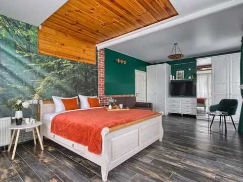 MyHomeYourHome Кременчугская 9