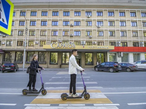 Саратов (Саратов)